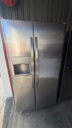 Frigidaire Refrigerator