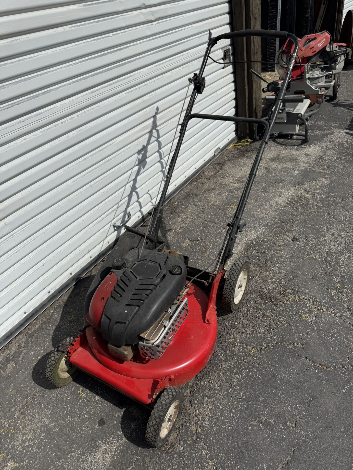 Snapper Hi-Vac Lawnmower With Bag