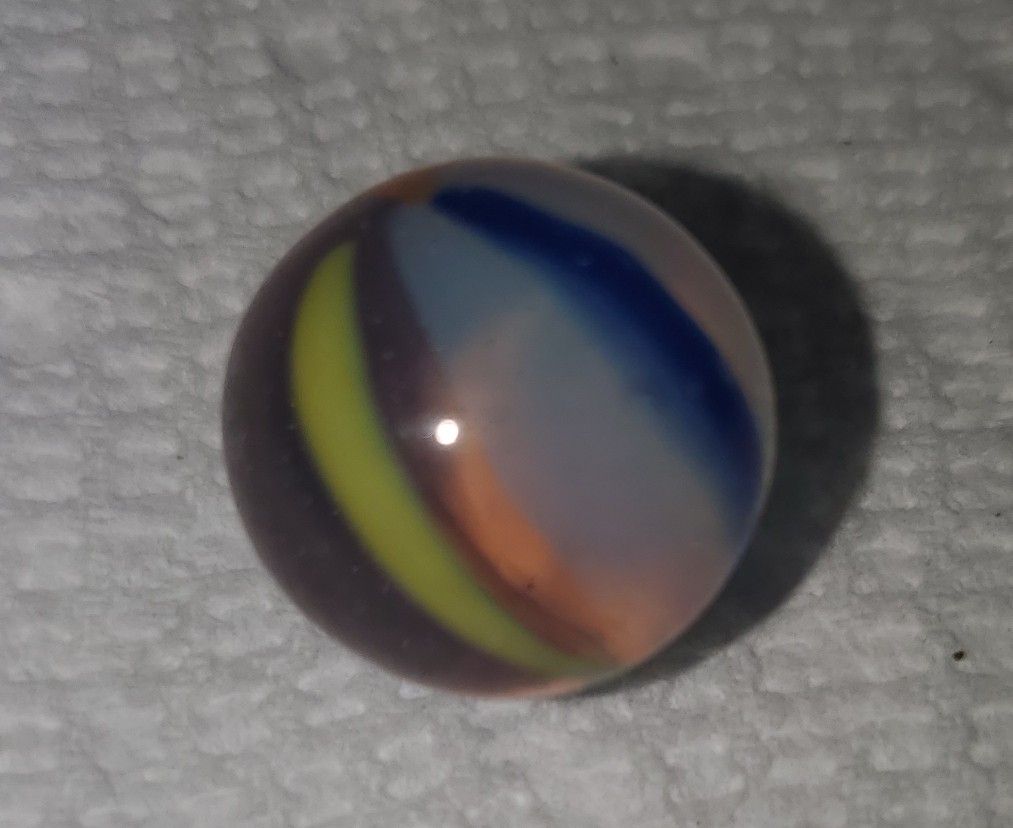 Vintage Akro Agate Lemonade Oxblood Marble