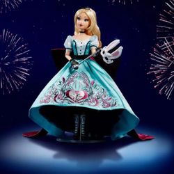 Alice Limited Edition Doll – Alice in Wonderland – Disney Designer Collection Midnight Masquerade Series – Fashionably Late – 12''