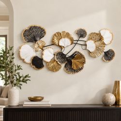 LuxenHome 47.31-in W x 24.75-in H Metal Leaf Nature Wall Accent ,A937
