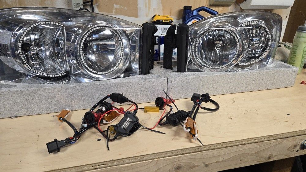 2008 Dodge Ram 2500 Headlight Housing + LEDs
