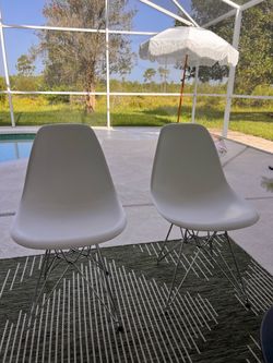 White chairs set of 2
