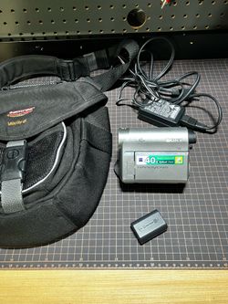 Sony DCR-HC52 MiniDV HandyCam Camcorder Camera