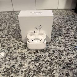 Apple AirPods Pro 2nd Generation – Like New Condition