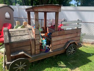 Heavy kids outdoor wood climbing truck