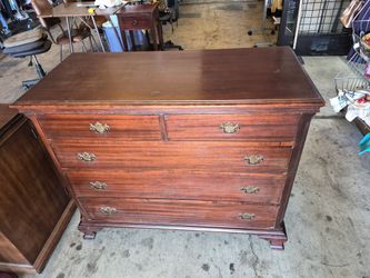 Mahogany Dresser