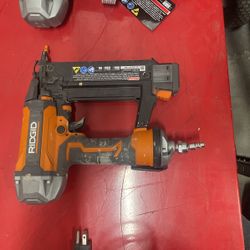 Finish Nail Gun 