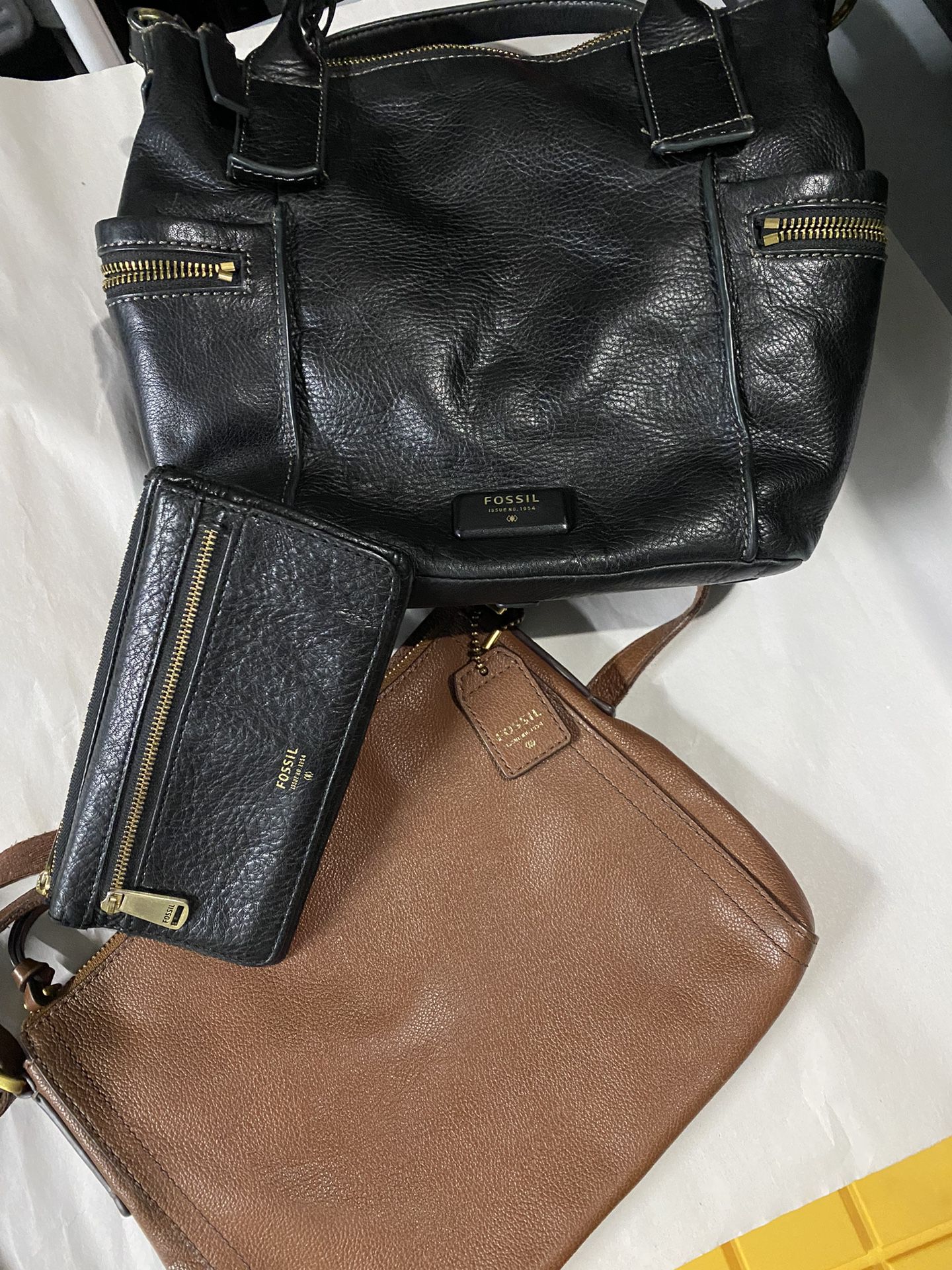 Fossil Leather Bags