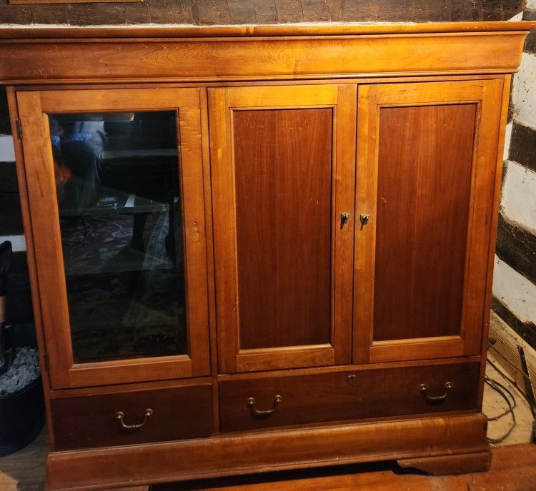 TV Cabinet