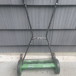 Scott’s Push Reel Lawn Mower