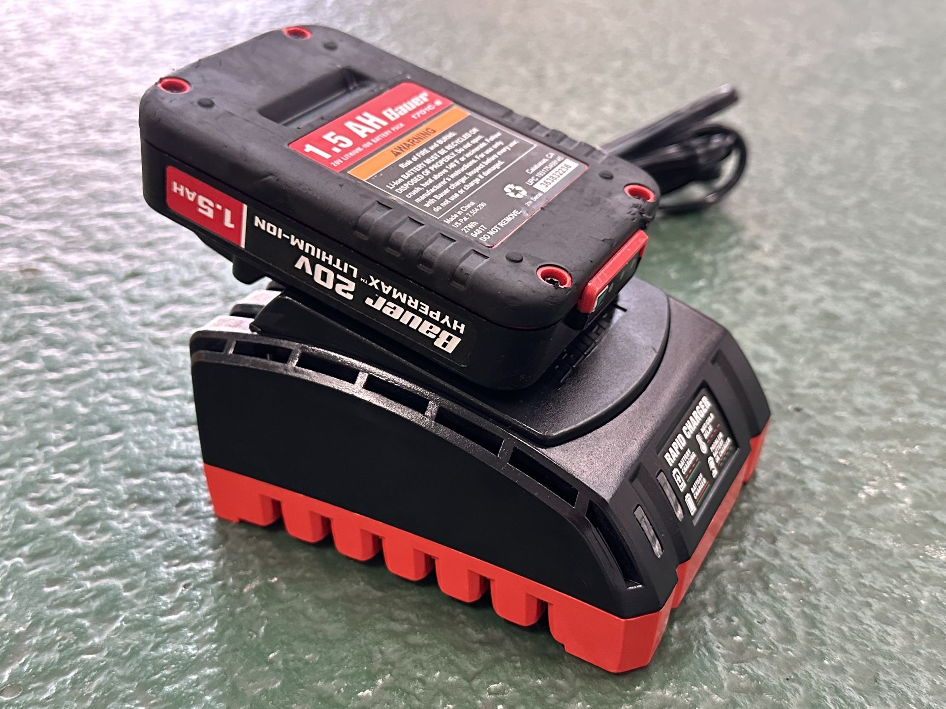 BAUER 20V Rapid Charger with Battery
