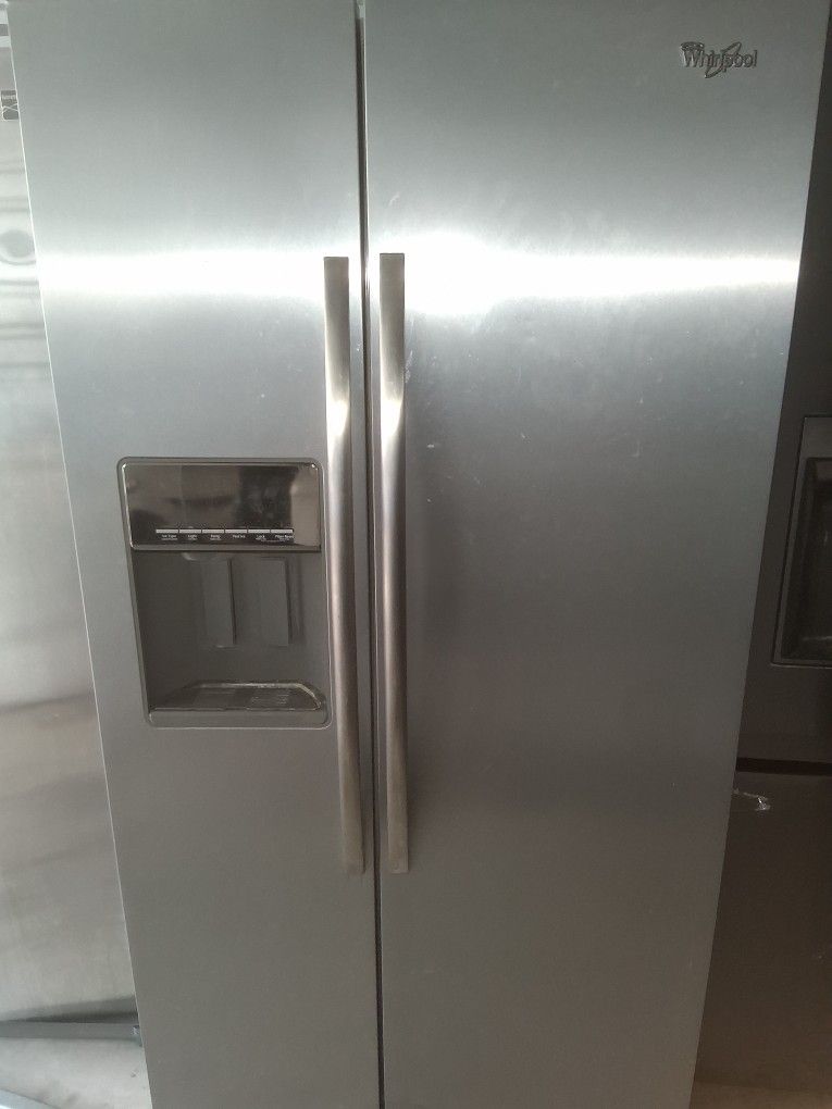 🥶$140 Whirlpool 2-Door Stainless Steel Refrigerator Works Great 🥶90-Day Warranty 🥶Delivery Or Pick Up Available 🥶