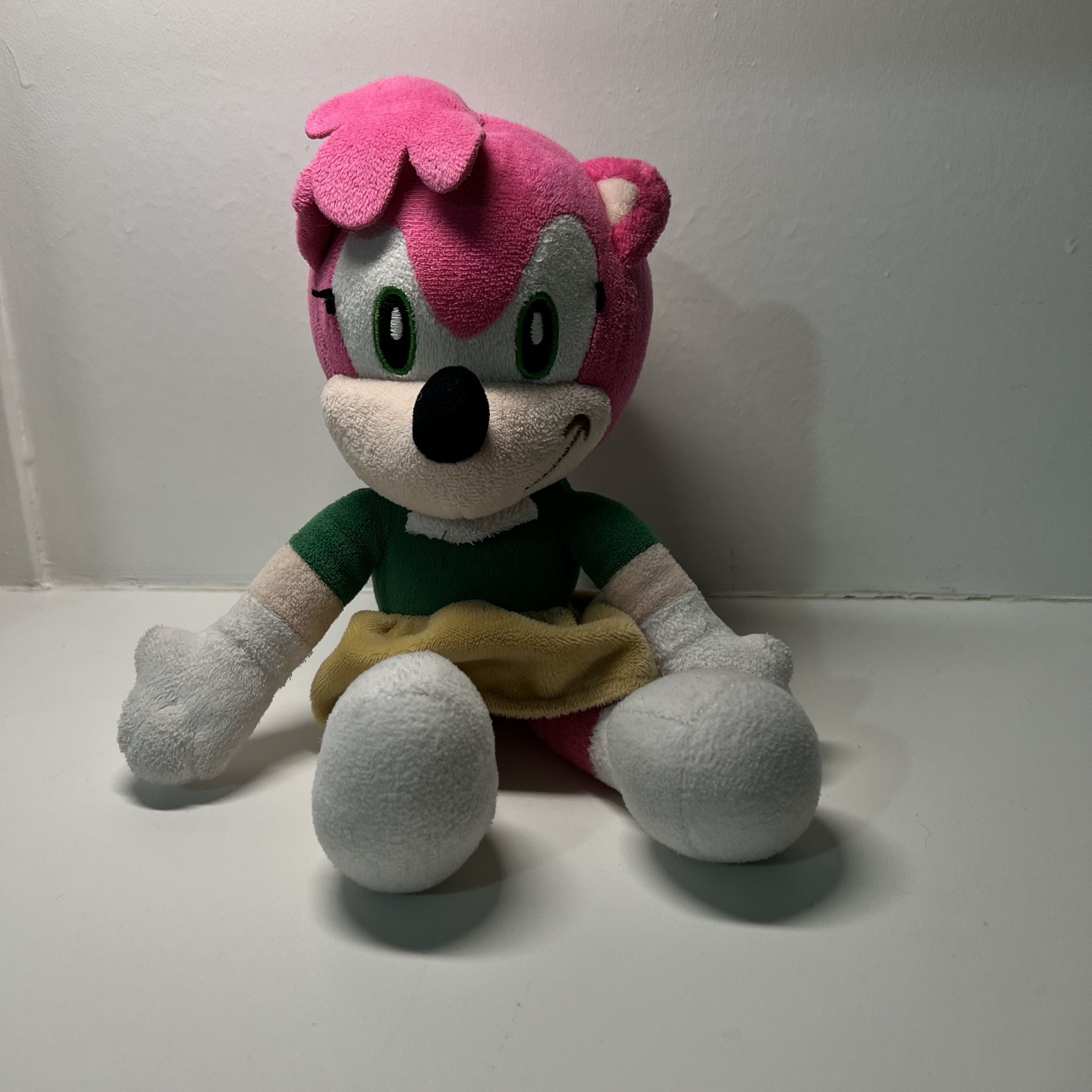 Sonic The Hedgehog Amy Rose Plush Toy Stuffed Animal 11"