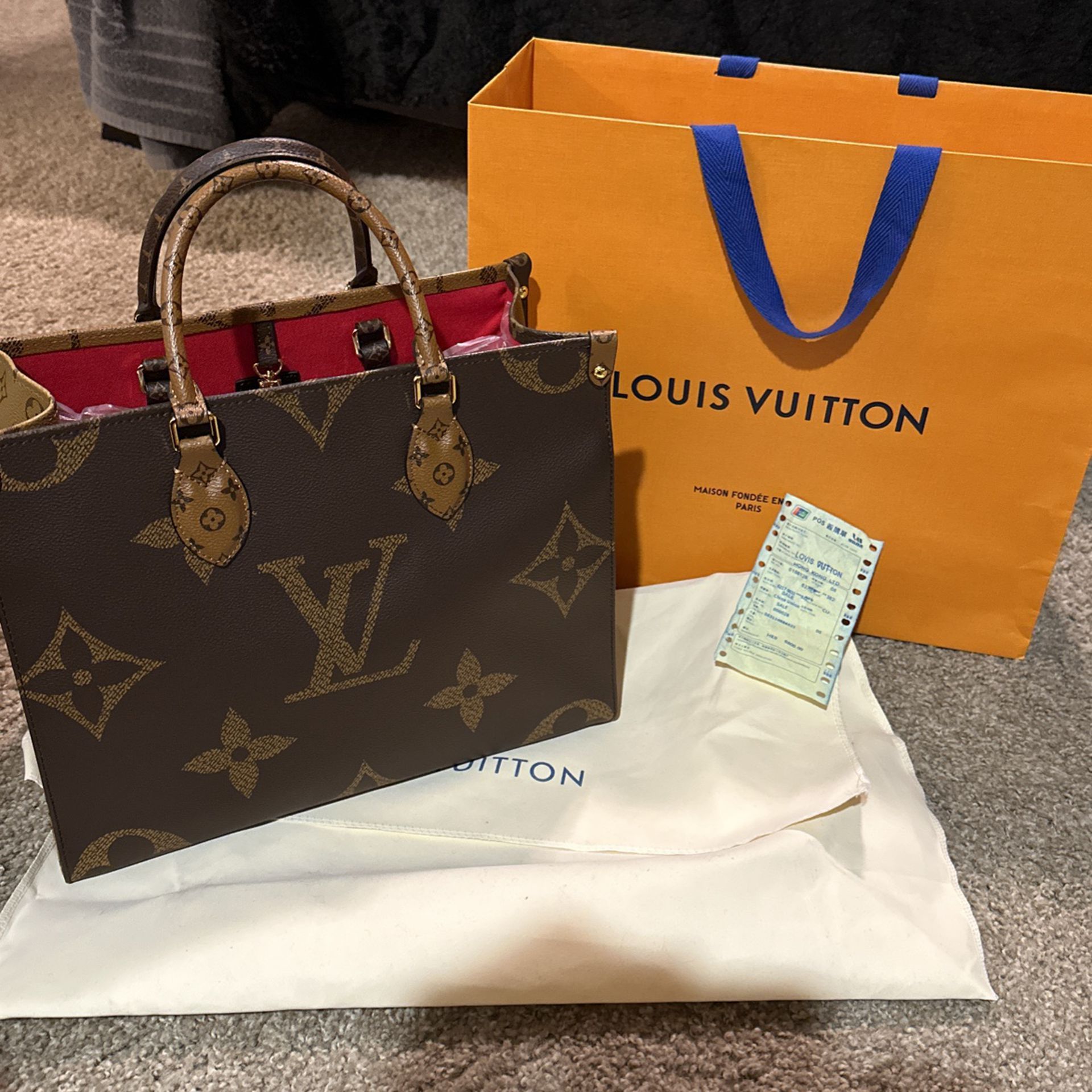 Louis Vuitton Purse