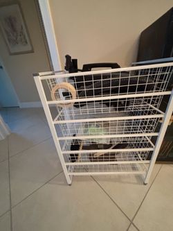 Metal storage rack