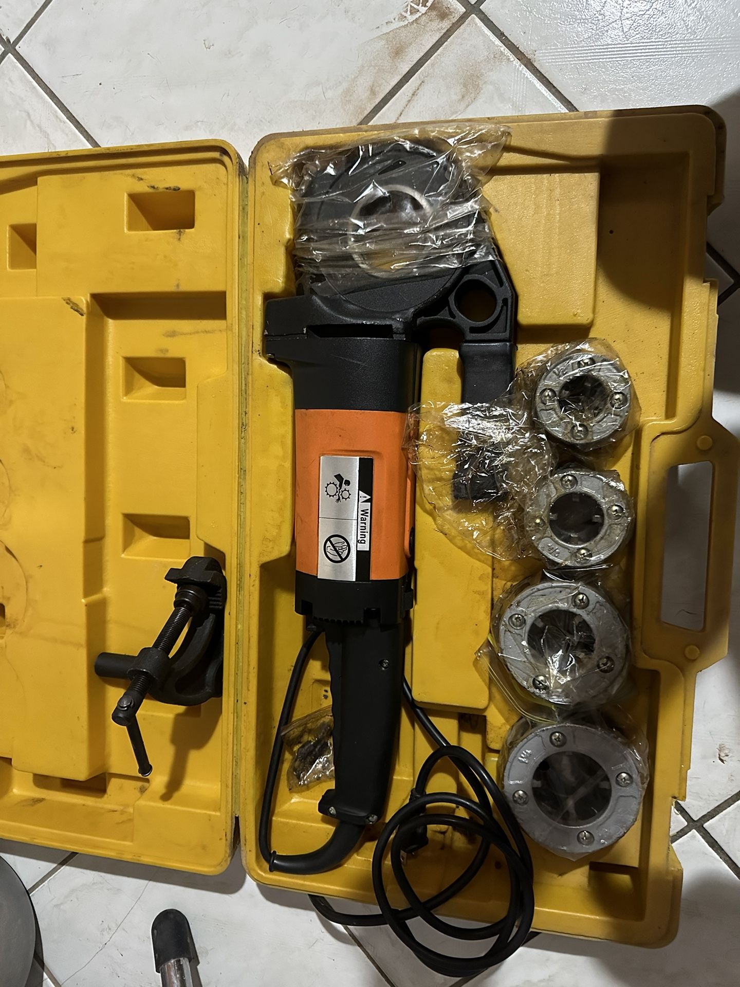 Central Machinery Portable Electric Pipe Threader