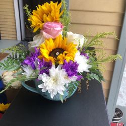 Mothers Day Arrangements