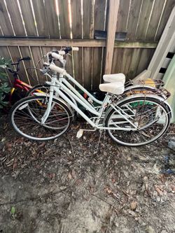 SCHWINN BIKE