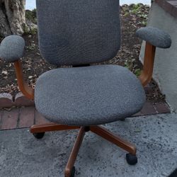 Gray Office Chair with Wooden Arms