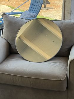 24” Round Mirror
