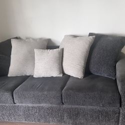 Sofa And Loveseats 