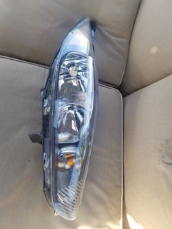 2014 2015 2016 Ford fiesta headlight and grille