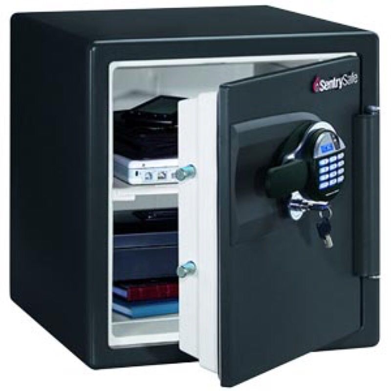 Sentry Safe DA3930 1.2 Cubic Foot Fingerprint Electronic/Key NIB