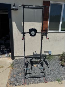 Pull up/Dip station
