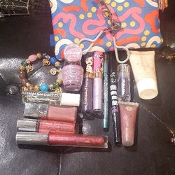 Make Up Bundle And Bag