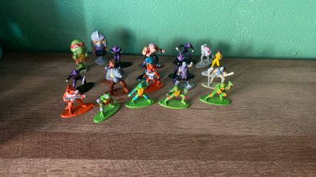 Mini TMNT trinkets 