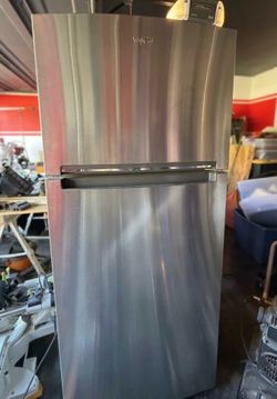 Whirlpool Stainless Steel Top-Freezer Refrigerator