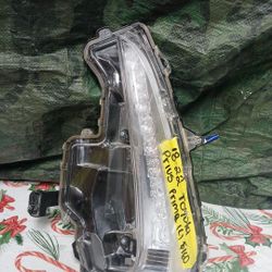 2018-22 Toyota Prius Prime Left Fog Light 