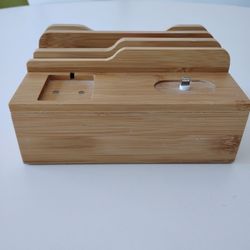 Multi-Device Bamboo Charging Station - Sleek & Organized