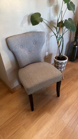 Accent Chairs