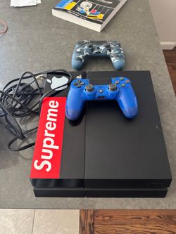 PS4 w/ Games
