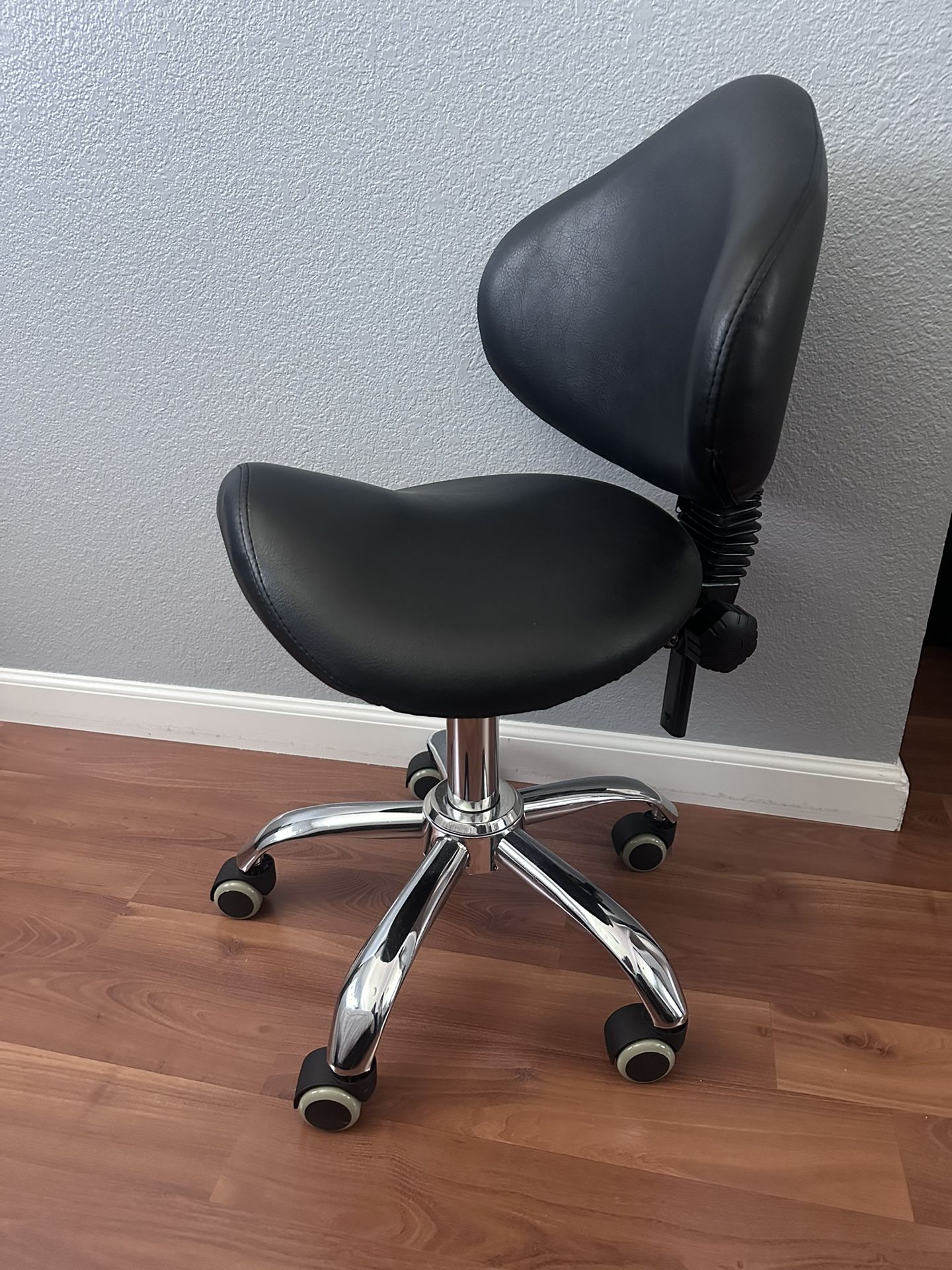 Saddle Chair