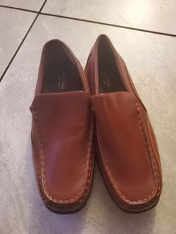 Boy Shoes Size 4