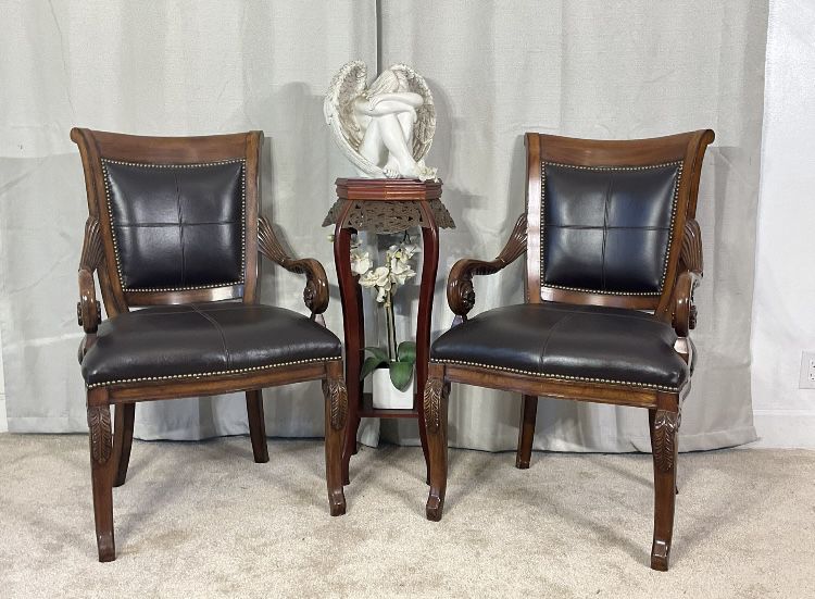 Classic Leather Armchairs (2) GREAT CONDITION 