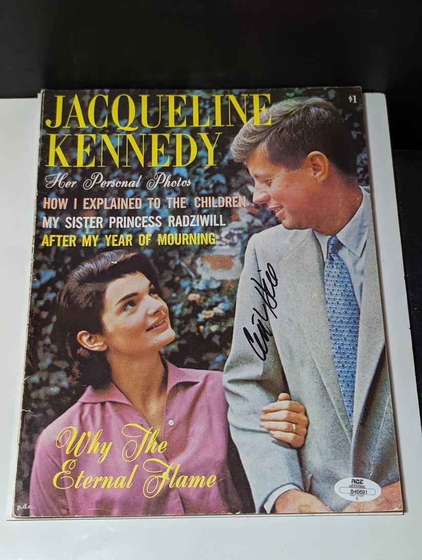 Clint Hill Autograph (Secret Service Agent) Jacqueline Kennedy Magazine ACE/COA Collectible