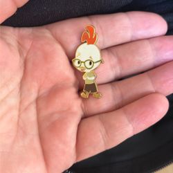 Disney Parks Trading Pin Chicken Little Full Body Clasped Hands Smiling Pin