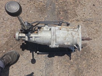 Borg-Warner Super T-10  4 speed manual transmission