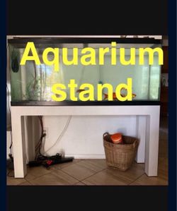 Aquarium stand