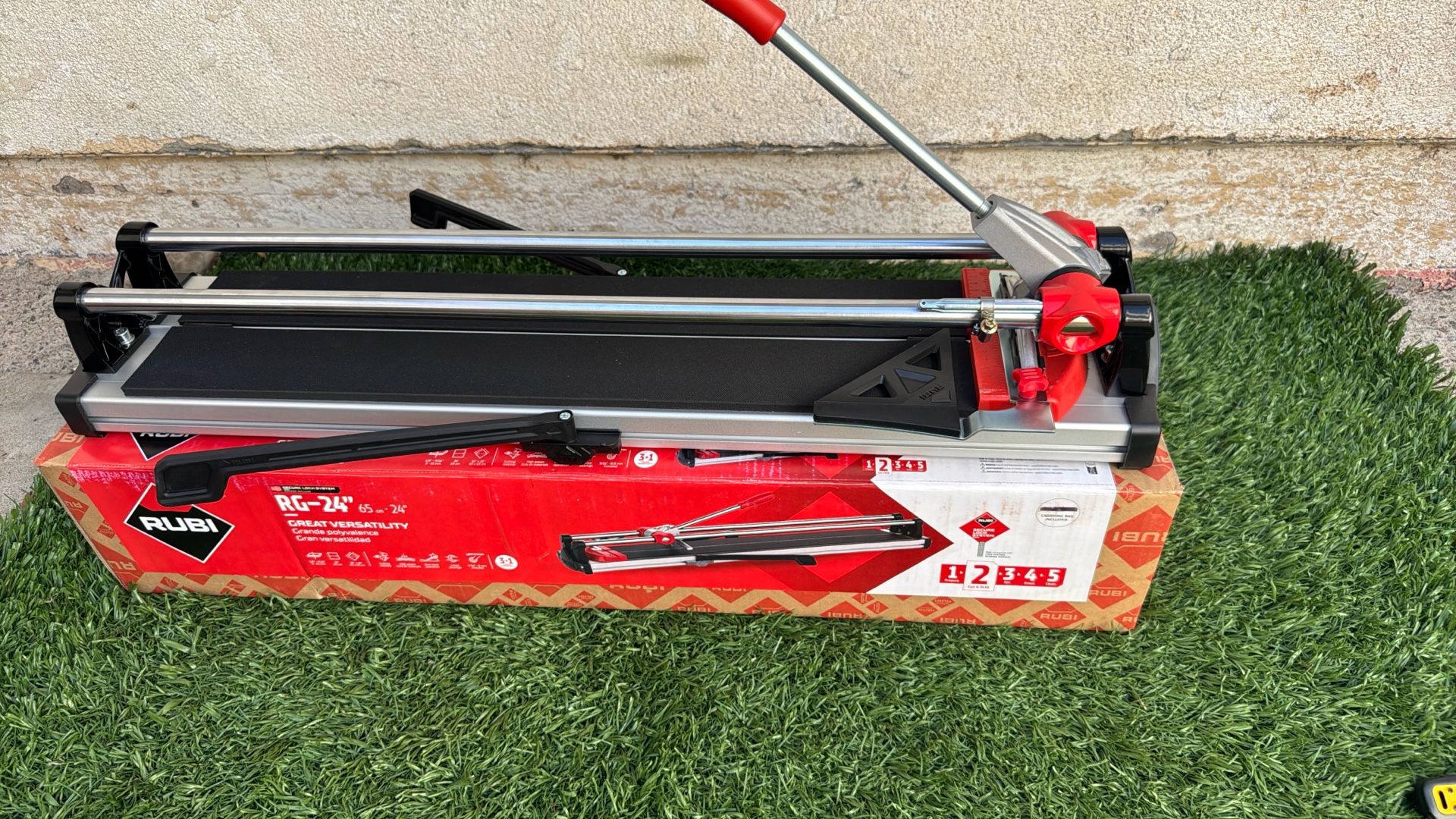 RUBI TILE CUTTER RG-24”GREAT VERSATILITY 