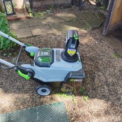 E Go Snow blower 