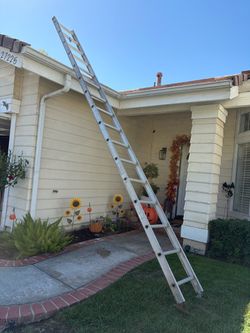 16' Straight Aluminum Ladder