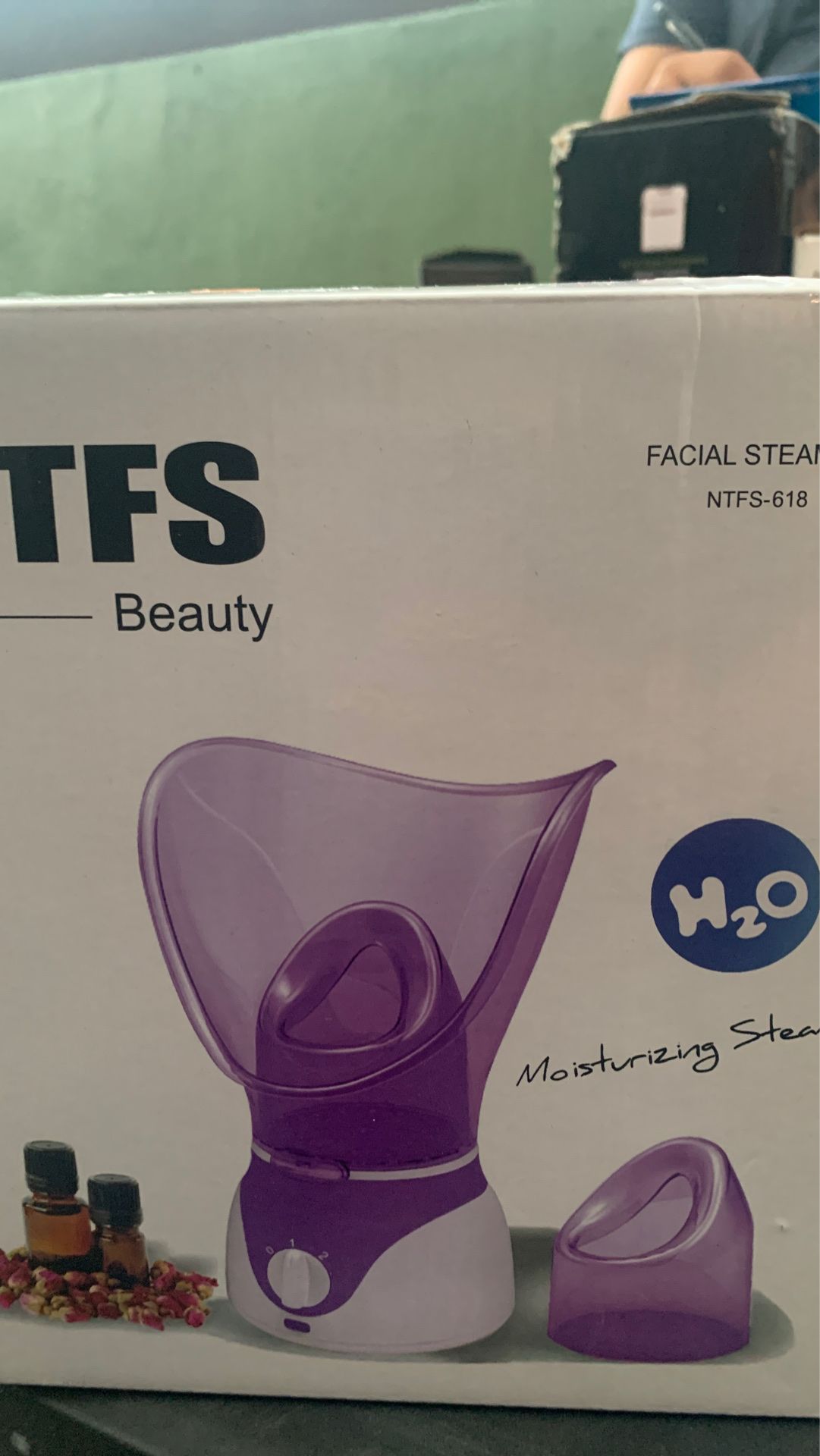 Facial steamer