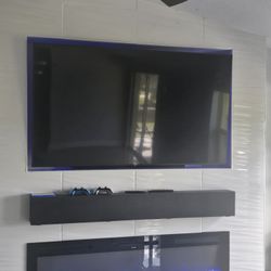 75' Inch Phillips tv