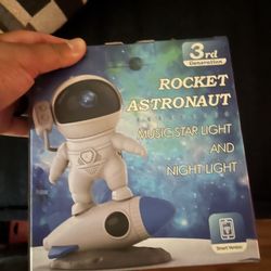 Astronaut Night Light
