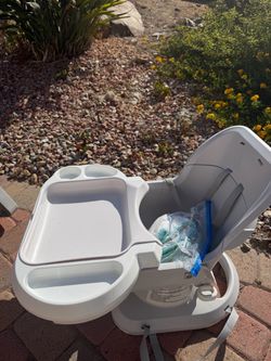 Portable highchair
